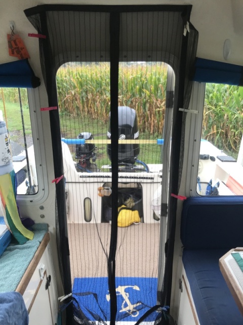 Boat cabin door screen