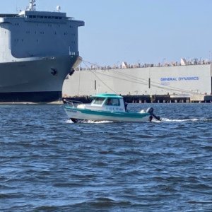 C-Dory 16 cruising south, on the Elizabeth River