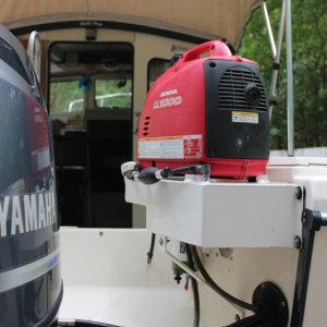 13 Honda Mount & 2 gal Tank