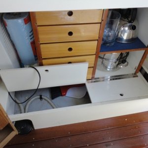 Under-galley stowage on 22 Cruiser "Carpy."