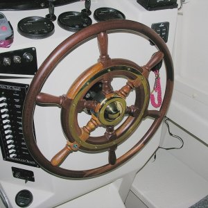 Media 'Neat Wheel' in album 'Kingfisher II'