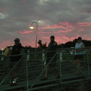 Pat (DAYDREAM), Tom & Susan (SUSAN E) at dusk