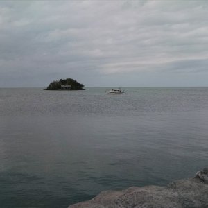 2 Wound Up a 25 heading for Banana Bay Marina next door to the Black Fin