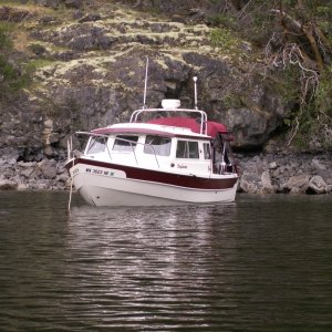 Anchored at Smuggler Cove 5-25-07