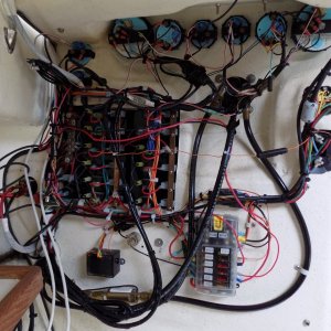 Media 'Electrical - fuse and back panel' in album 'C-Dory 25-02 035'
