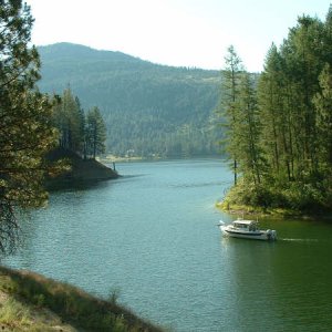 nice overnight spot on Lake Roosevelt