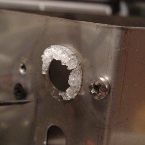 Broken glass spacer for glow plug