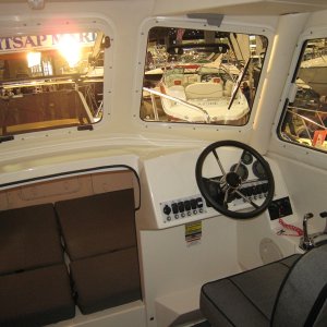 Steering station