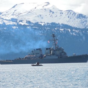 The guided-missile destroyer USS Hopper (DDG 70) in Homer 2017
Did not show up on radar, all escort vessels show up fine? Magic.