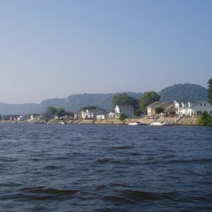 Mississippi River homes on the Brownsville,IA., bank