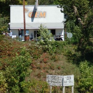 Riverbank burgers and beer. Diamond Bluff,WI.