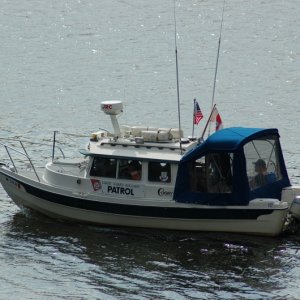 Coast Guard Aux. facillity #117 patrolling the upper Mississippi.