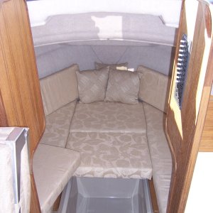 Media 'V-berth' in album 'V-berth'