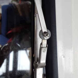 Wiper on V-23 (2)