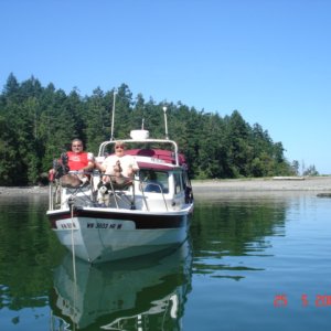 26 July Montgue Harbour
Pat & Patty (DAYDREAM)
Enjoying the sunshine