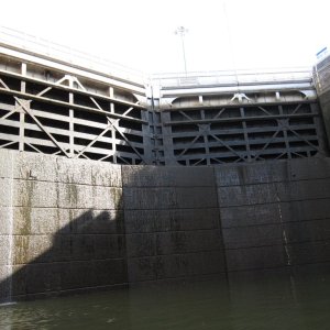 60' lift in Old Hickory Lock