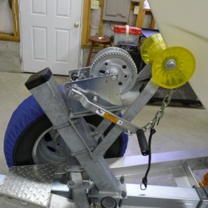 3
New 2-speed Winch & Bow Roller