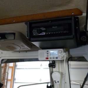 32
DVD Player
Radios & Clock