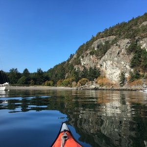 A leisurly paddle around the bay Sunday morning