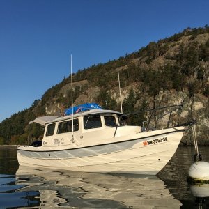 Experimented with a new method for tying to the buoy- it seemed to work well to minimize the thumps in the night when it is calm