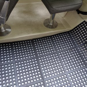 4 interlocked \"TrafficMASTER\" 3x3 anti-fatigue mats