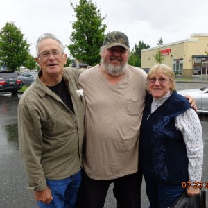 Joe with Roger & Beth (Sensei), 
outside Olive Garden, 
Burlington, WA, 7-23-2014