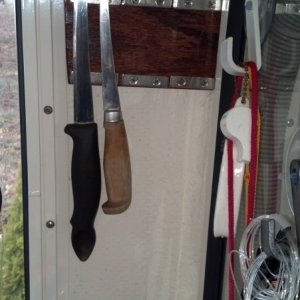 Knife Holder - 6 magnets from K&J Magnets + some red oak.