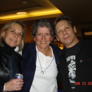 Robbi 'C-RUN' with
Diane & Jeff IMMACU~NADA