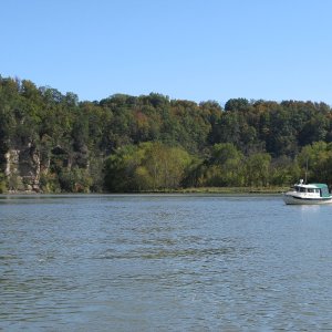 Pelican and the Harpeth River cliff.