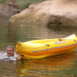 Pat Retrieves the Yellow Peril at Cedar Canyon 9-16-09.Sized
