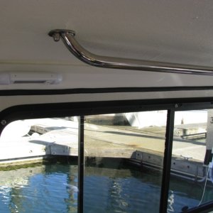 Secure Grab Bar and LED light over Dinette