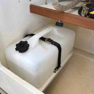 New 2.6 gallon fuel tank with new mount