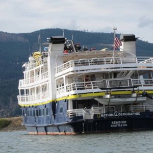 Hood River National Georgraphic Ship
