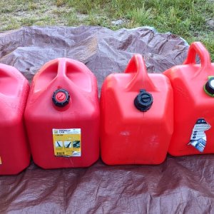 Gas-Cans-4