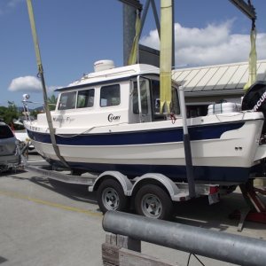 Cap Sante Marina sling operation
