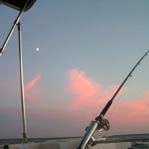 Media 'Trolling @ Sunset... What could be better, calm seas, pink clouds and mister moon!' in album 'Topkick @ Willard Bay, Utah'