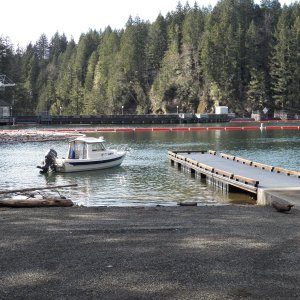 Lake Kokanee boat launch right next to the dam and power house