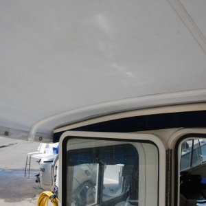 Port side camper back zipper run