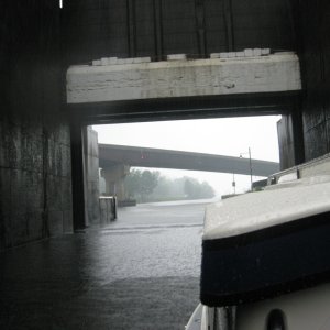 lock 17 lift gate up