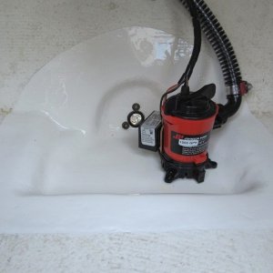 Media 'bilge pump lightened' in album 'Johnson Ultima bilge pump'