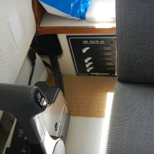 Media 'Circuit panel' in album 'Coleman Mach 8 installed'
