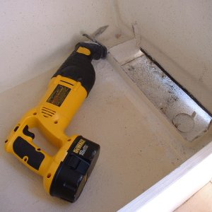 Gotta love that sawzall...I glassed this opening closed.