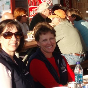 Dee and Toni