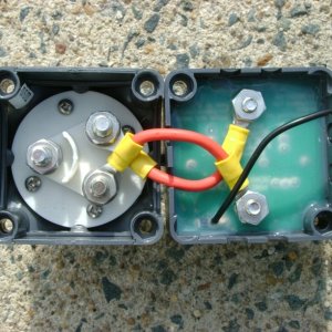 battery switch and voltage sensative relay, backside