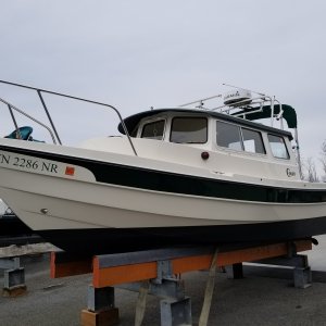 2005 22' C-Dory Cruiser
Detailed, rubbed, buffed and waxed
All decals and name removed
Looks pretty clean for a 2005, huh?
October 2017