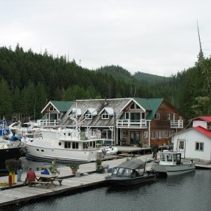 Media 'Pierre's Lodge' in album 'Kingfisher II, The sailing version!'