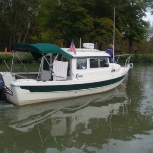Media 'Cresent Girl, Becky on station on the bow ready to lock on though Erie Canal 2009' in album 'IMG 2405'