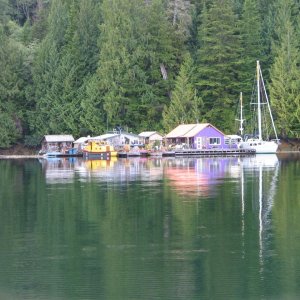 Media 'Interesting float house, Shawl Bay' in album 'Mount Baker, from the San Juan Islands'