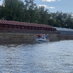 Little Joe by barges