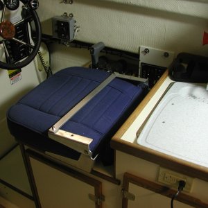 Media 'Simple lay-flat helm seat mod' in album 'Simple lay-flat helm seat mod'